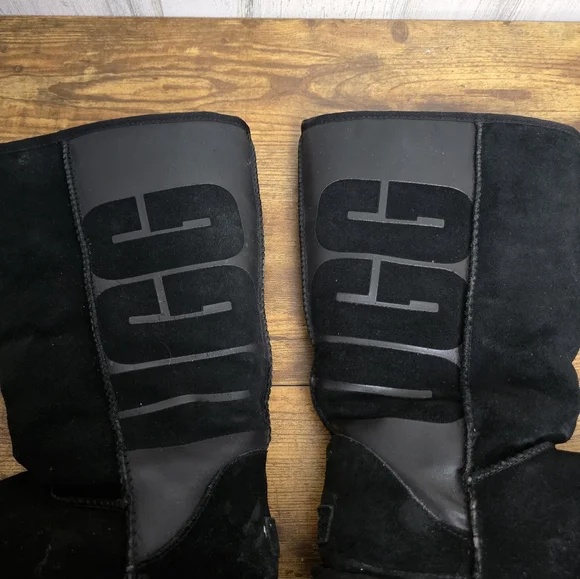 UGG Tall Black Boots 1098471 With Logo Down The Sides Womens Size 8 - Picture 2 of 8